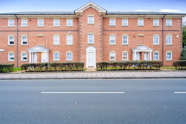 Thumbnail Flat for sale in Ashburnham Road, Bedford, Bedfordshire