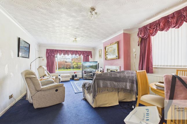 27, Keats Road, Bury photo 3