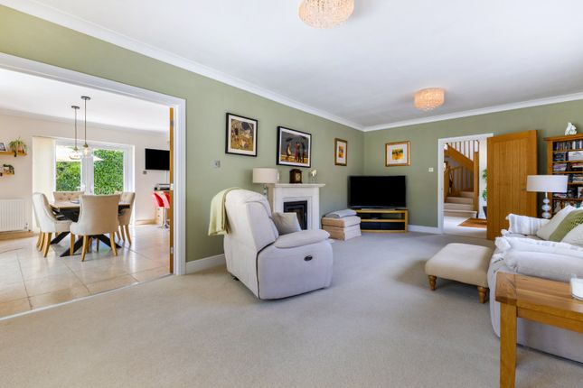 Pantiles, 4, Applelands Close, Farnham photo 2