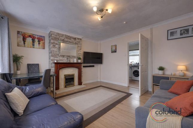 50, Second Avenue, Grays photo 3