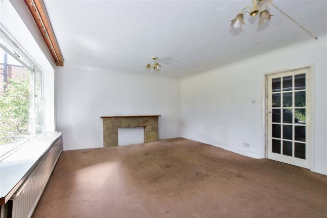 Maisonette for sale in Langley Road, Watford