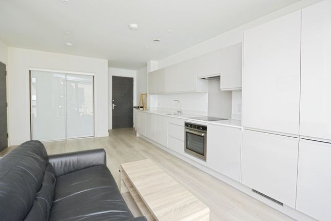 Flat 401 Sailors House, 16, Deauville Close, London photo 2