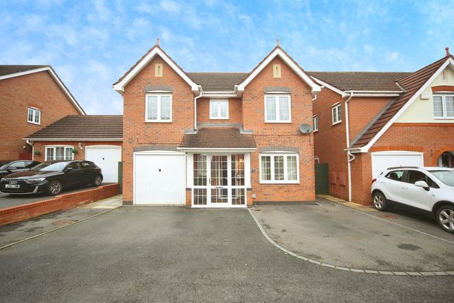 Thumbnail Detached house for sale in Hoveton Close, Redditch