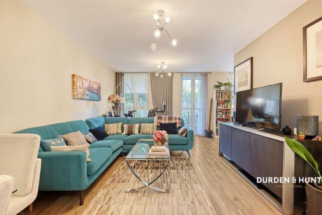 Flat G01, Luff Court, London photo 3