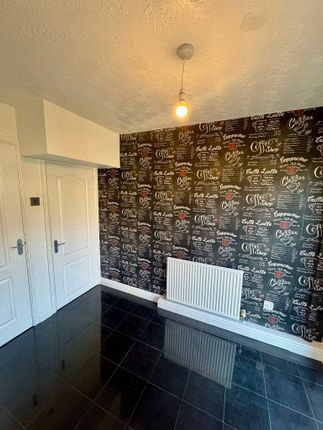 5, Carland Close, Liverpool photo 5