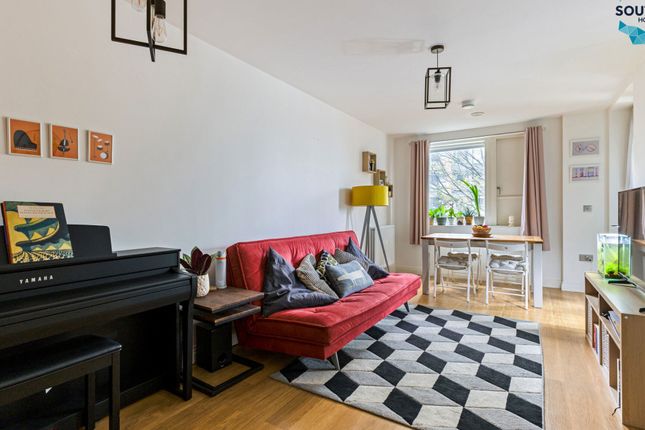 Flat 12 Highbrook House, 49 Quayle Crescent, Whetstone photo 3
