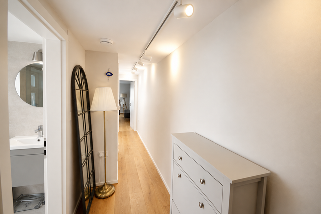 21B Horn Lane, Acton, London photo 4