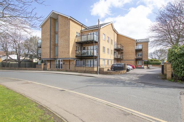 Thumbnail Flat for sale in Gladbeck Heights, Gladbeck Way, Enfield