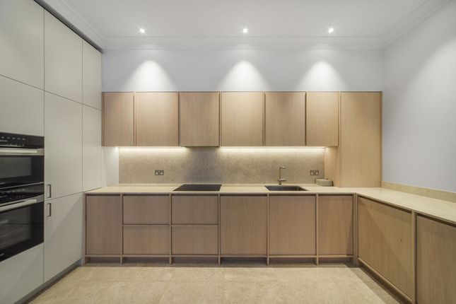 2-bed flat on Flat 2, 30, Queen's Gate Terrace, London, £7,500/mo