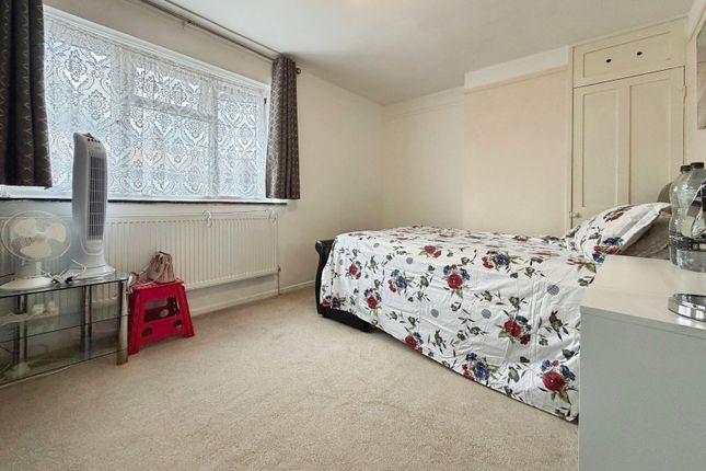 165, Keith Lucas Road, Hampshire photo 4