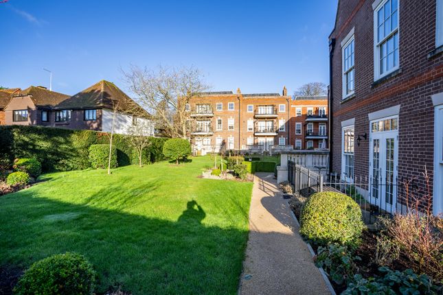 Flat for sale in Townsend Lane, Harpenden, Hertfordshire