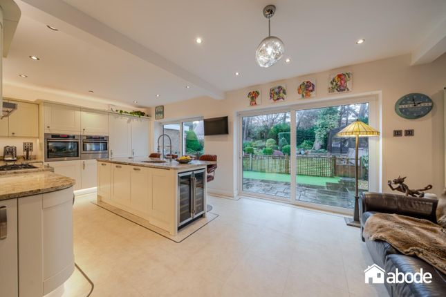 2, Firs Close, Formby photo 4