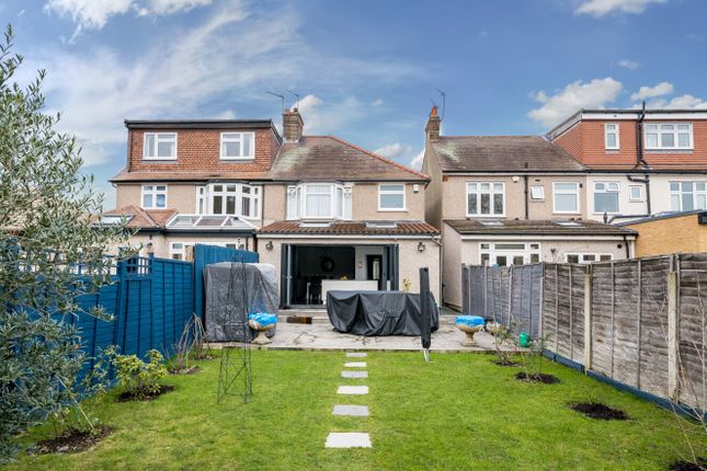 30, Kilmartin Road, Ilford photo 4