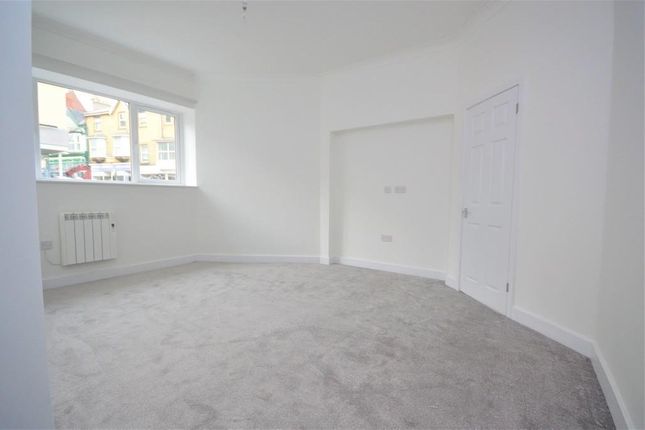 1a, Baileys Apartments - GOLD SUB, Isle Of Wight photo 2