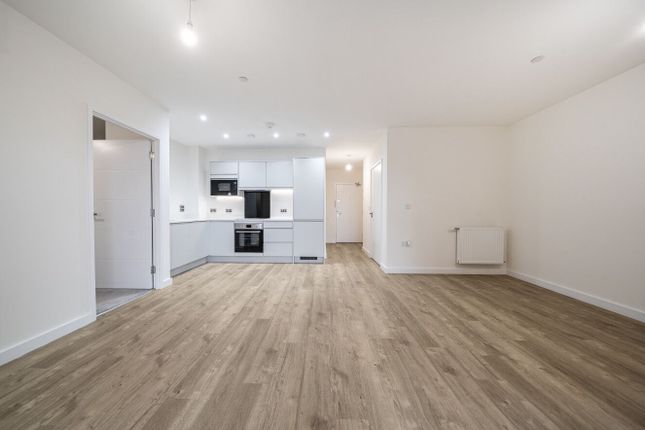 1-bed flat on Mistle House, Ilford, £97,500