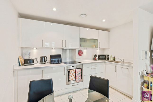 Block 3 Spectrum, Salford photo 4