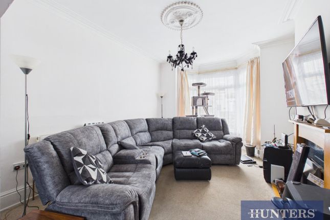 30, Haslemere Avenue, Bridlington photo 3