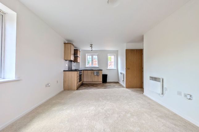 19 Churchbeck Chase, Manchester photo 2