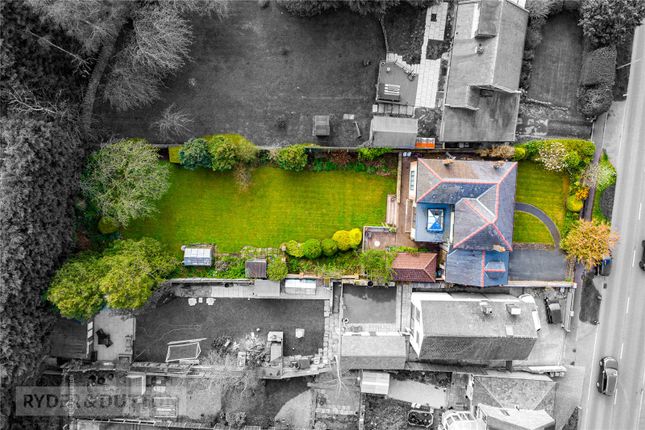 251, New Mill Road, Holmfirth photo 2