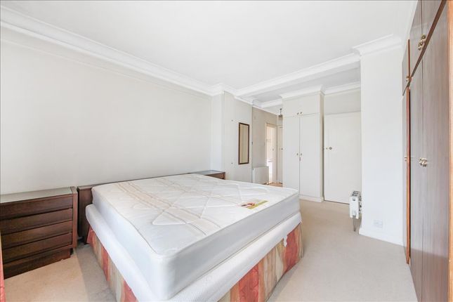 Flat to rent in Dorset House, Gloucester Place, London