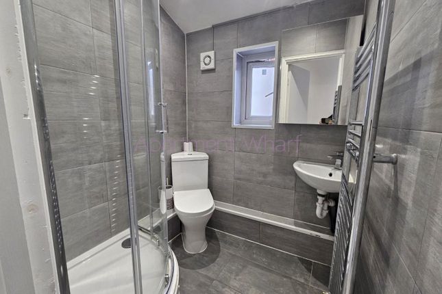 211, London photo 5