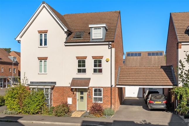 3-bed semi-detached on 23, Whitlock Avenue, Berkshire, £550,000