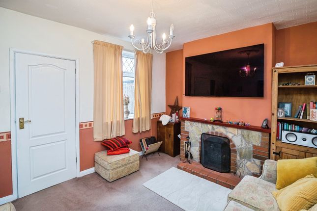 7, Chapel Road, Wrexham photo 2