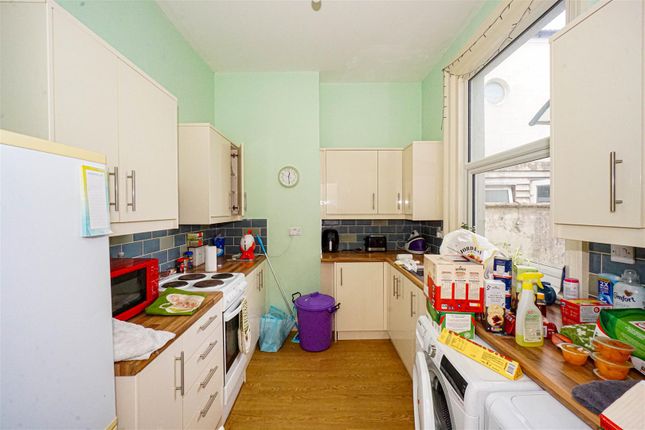 Flat 1, 71, Mount Pleasant Road, Hastings photo 4