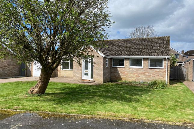 Detached bungalow for sale in Farm Close, Kidlington