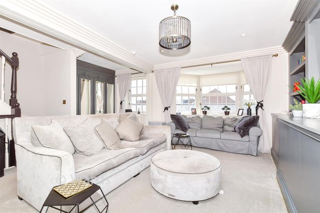 3-bed house on 113, Tower View, West Malling, £425,000