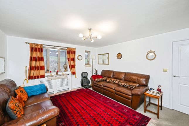 3, Broadacre Way, Alfreton photo 3