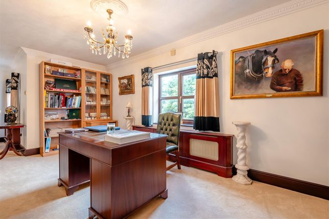 8607032-Interior07.Jpg