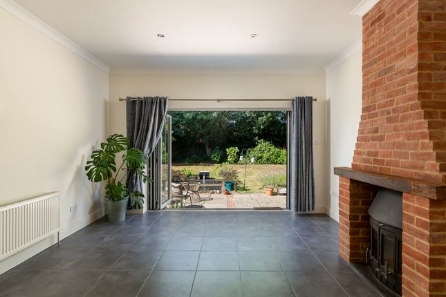 Spadeoak, 4, Balcombe Road, Surrey photo 4