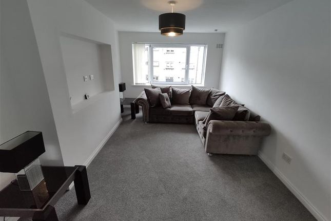 2/2, 1, Craigbo Avenue, Glasgow photo 2