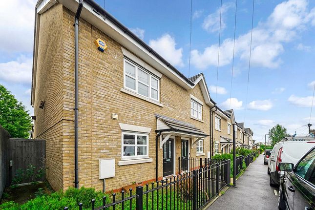 Thumbnail End terrace house for sale in Garfield Road, North Chingford