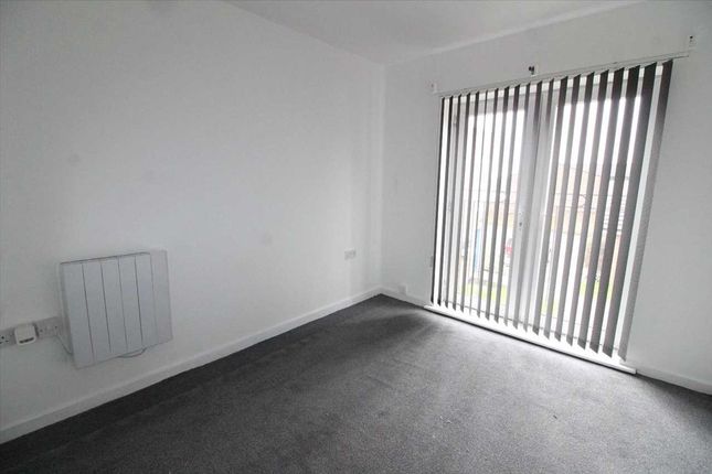 Flat to rent in Briton Court, Britonside Avenue, Kirkby