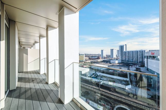 Flat for sale in Belvedere Row Apartments, Fountain Park Way