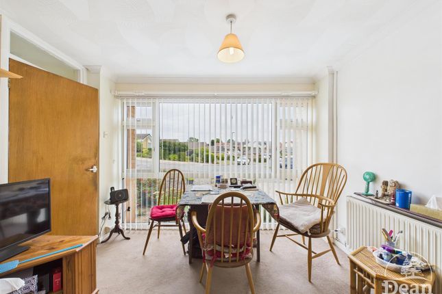 55, Lakeside Avenue, Lydney photo 4
