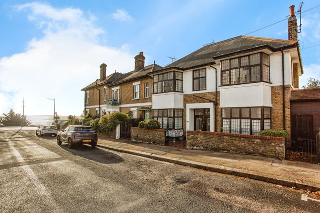 4-bed house on 21B, Westcliff Parade, Essex, £550,000