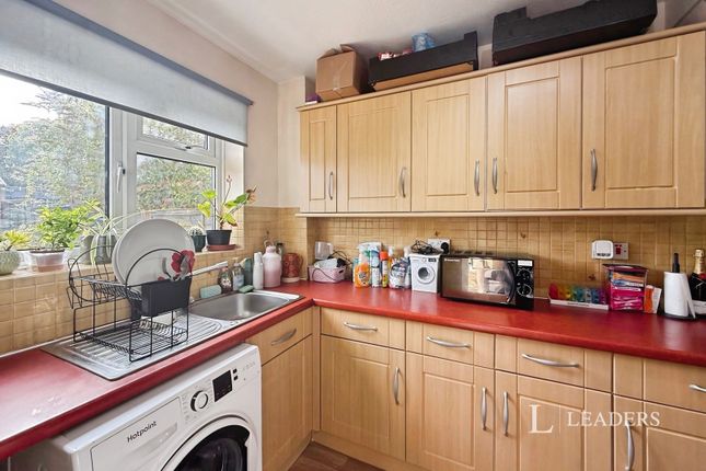6, The Pound, Burgess Hill photo 3