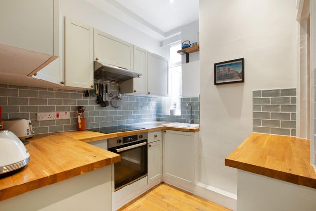36, Hopewell Yard, Hopewell Street, London photo 3