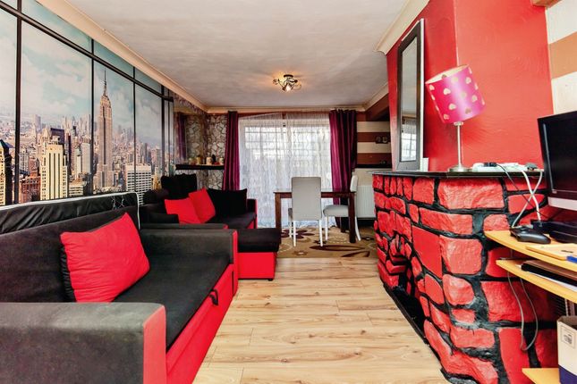 10, Rubens Walk, Corby photo 2