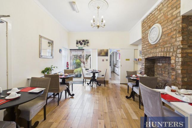 12, Horsforth Avenue, Bridlington photo 3