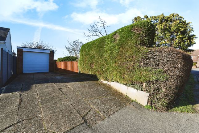 Detached bungalow for sale in Wash Road, Laindon, Basildon