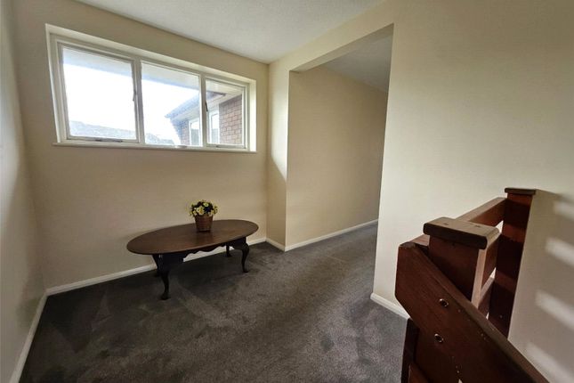 Flat F, 70, Comet Way, Dorset photo 2