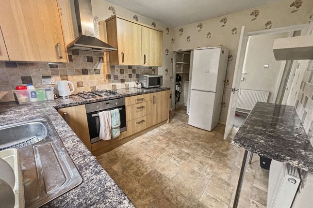 83 Carr Avenue, Manchester photo 3
