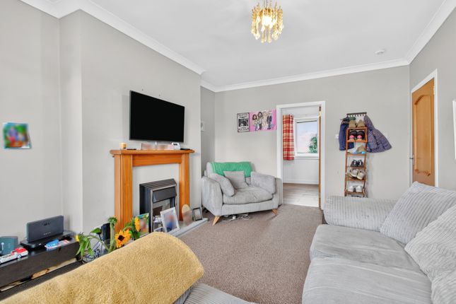 48, Locksley Avenue, Glasgow photo 4