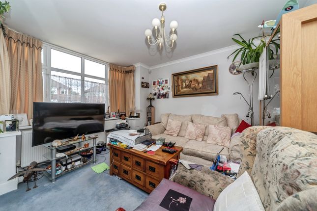 147, Wendover Drive, Bedford photo 4