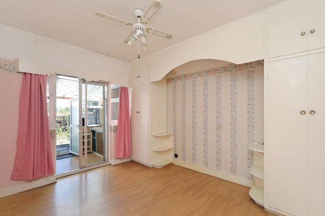 Bungalow for sale in Stanhope Park Road, Greenford