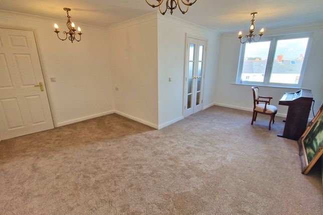 STONELEIGH COURT, STONELEIGH COURT, PORTHCAWL photo 2